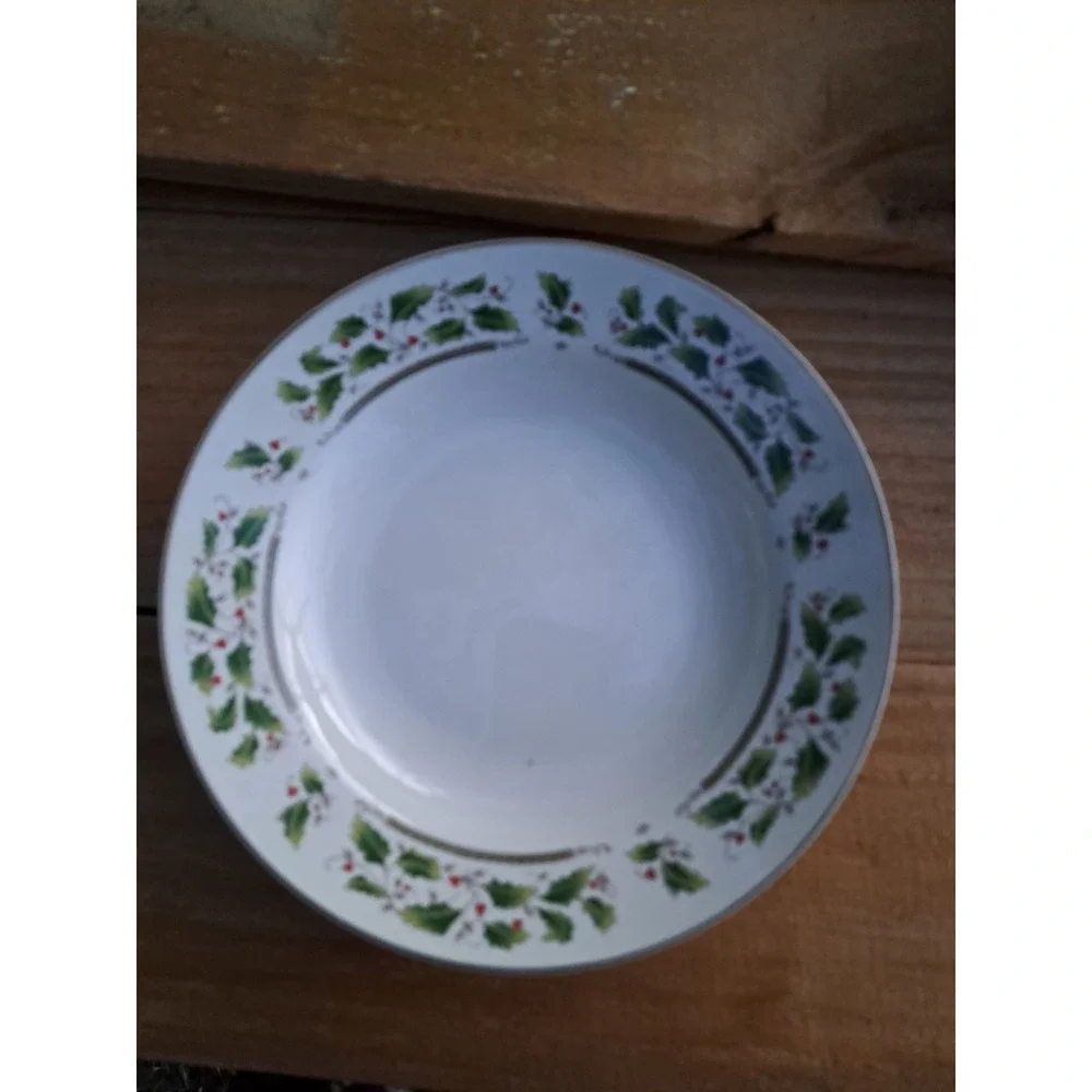 Holly Holiday Rimmed Soup Bowl Made in Japan Christmas Fine China 8.25 Inch